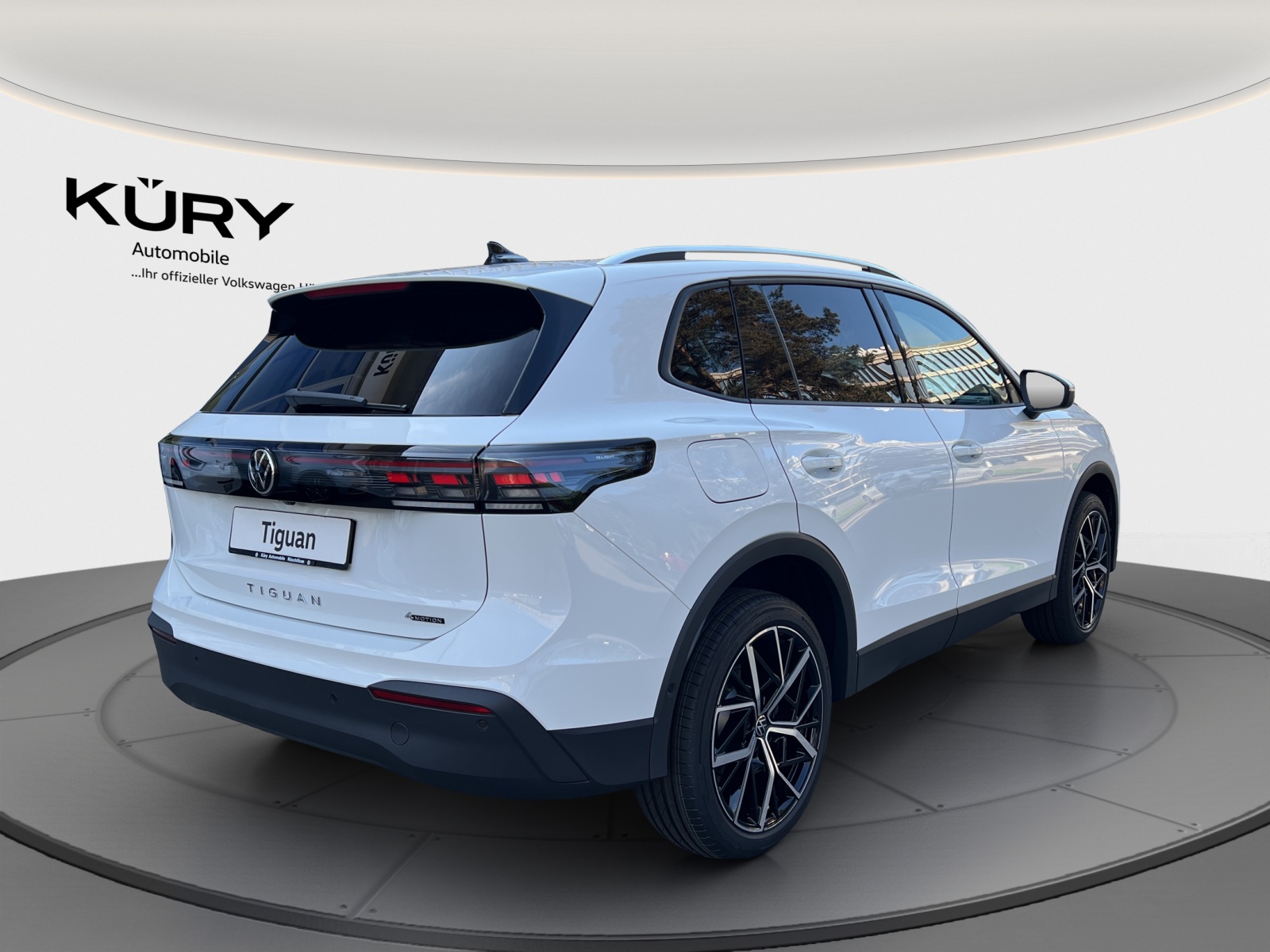 VW Tiguan 2.0 TSI DSG United 4Motion-image-4