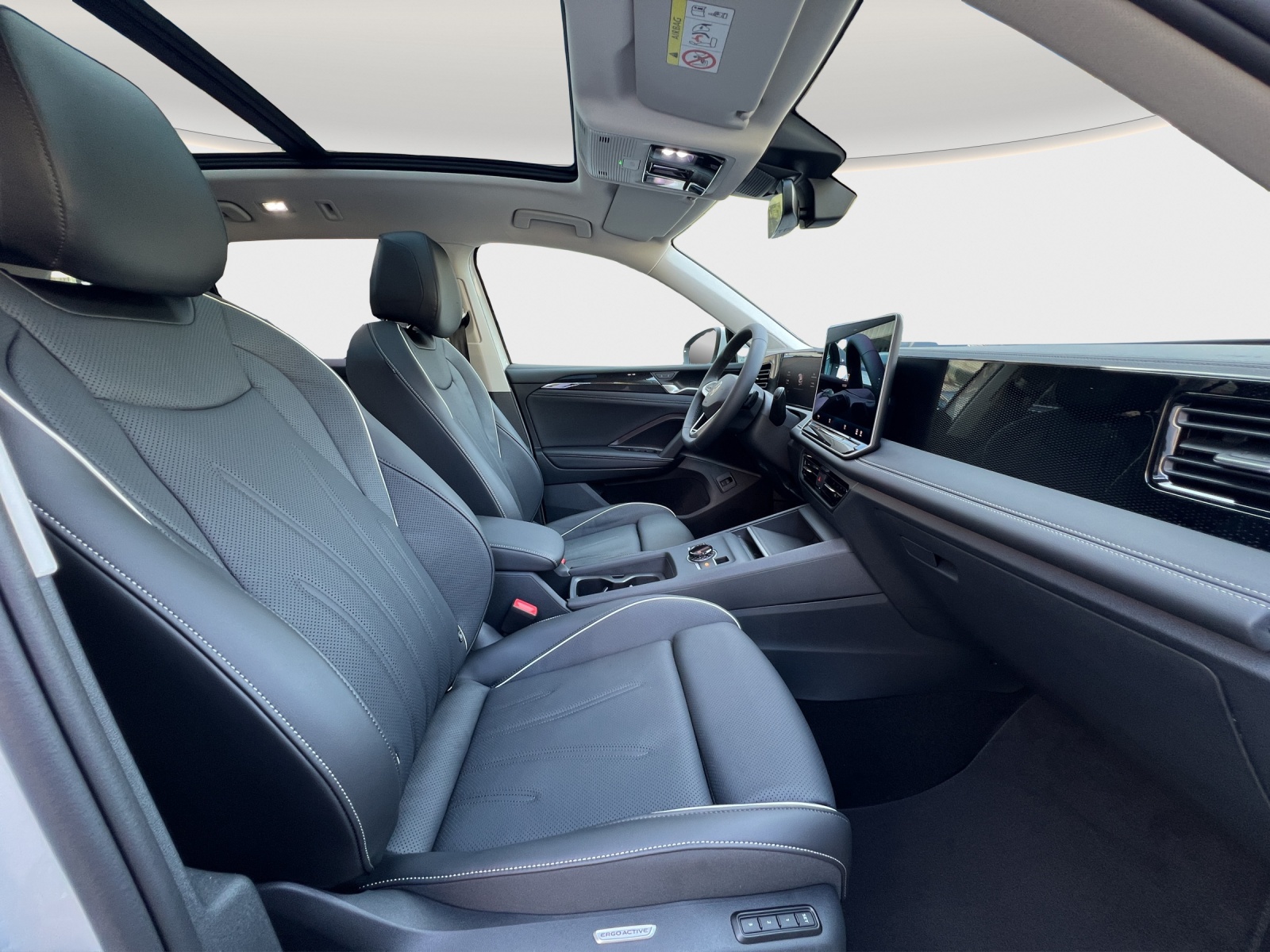 VW Tiguan 2.0 TSI DSG United 4Motion-image-9