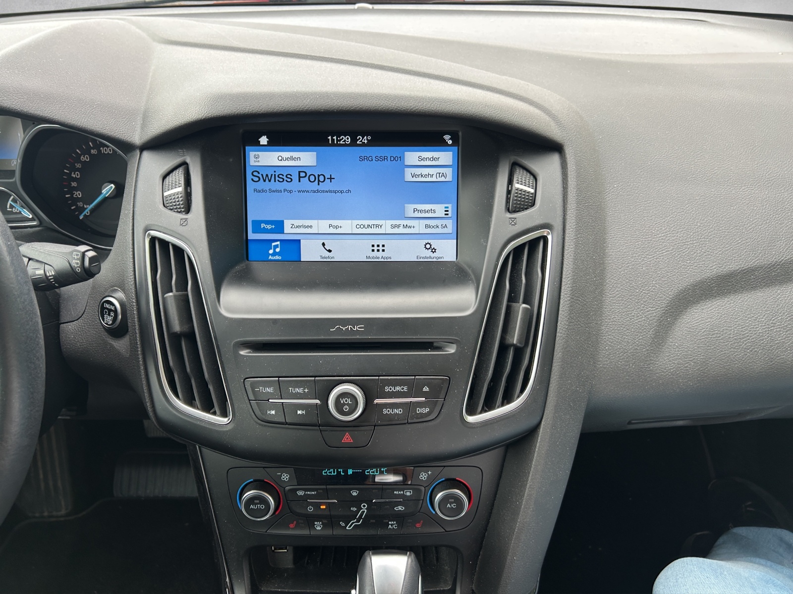 FORD Focus 1.5 SCTi Titanium X Automatic-image-11