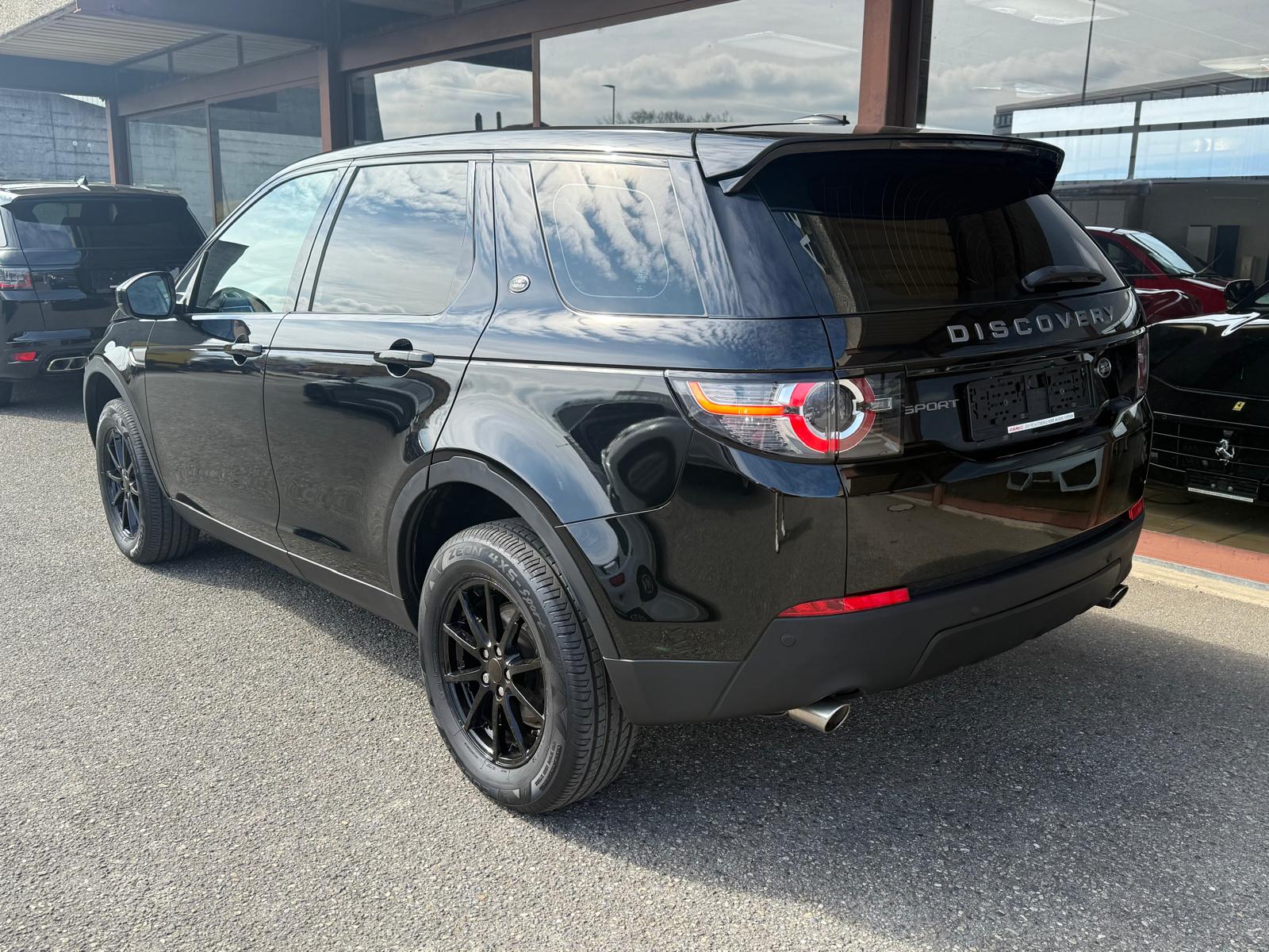 LAND ROVER Discovery Sport 2.0 TD4 Pure AT9-image-3