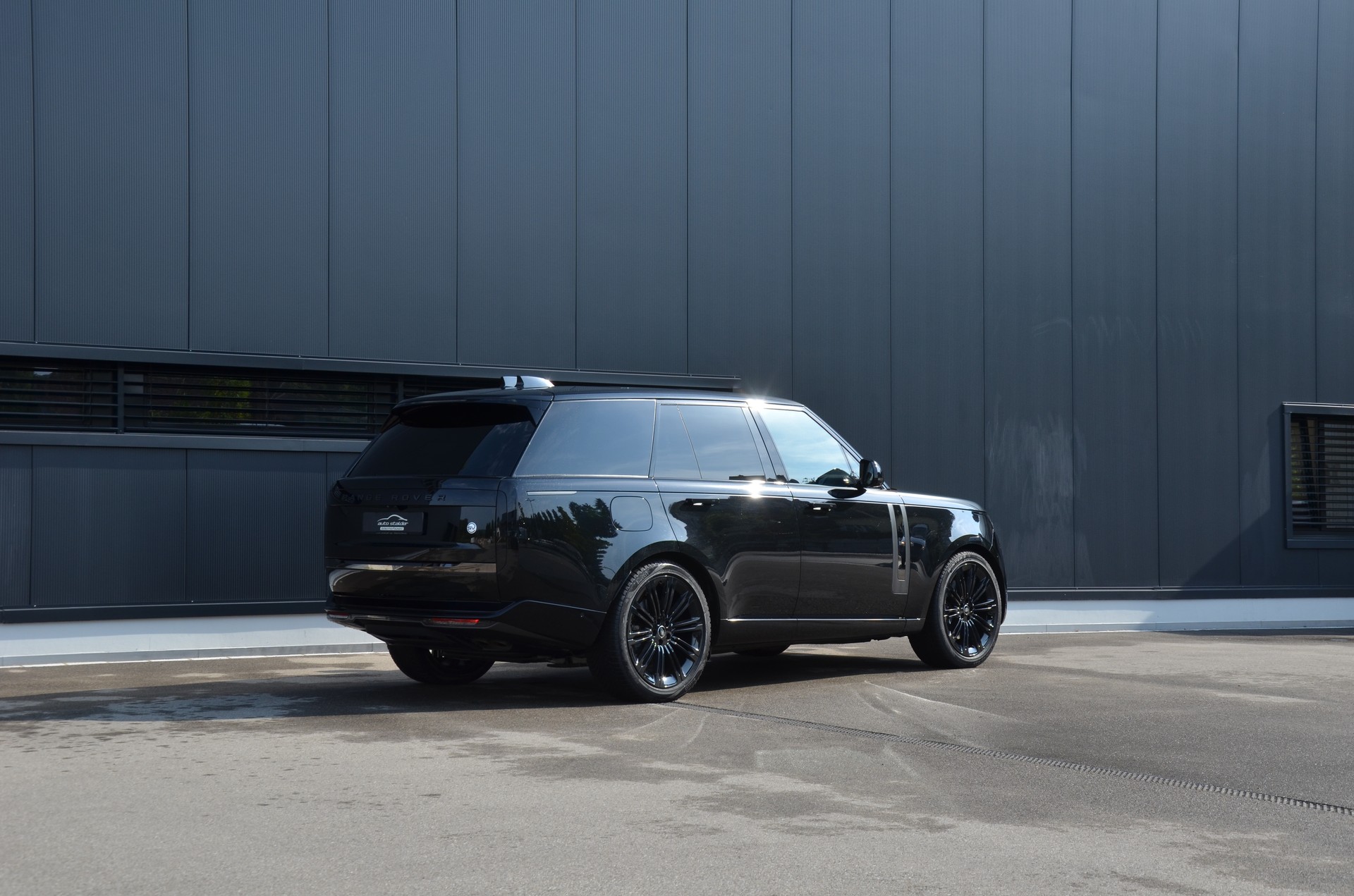 LAND ROVER Range Rover P530 4.4 V8 SV Automatic-image-2