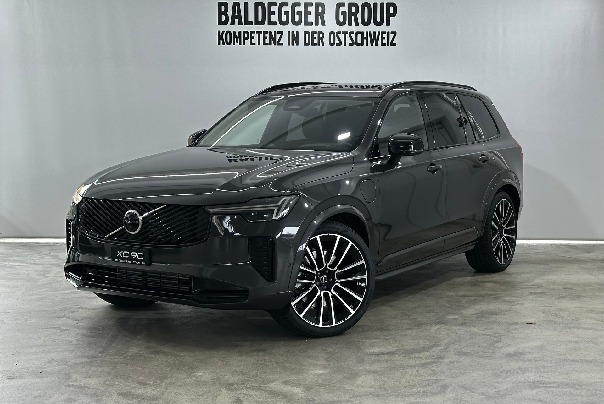 VOLVO XC90 2.0 T8 TE Ultra Dark eAWD-image-0