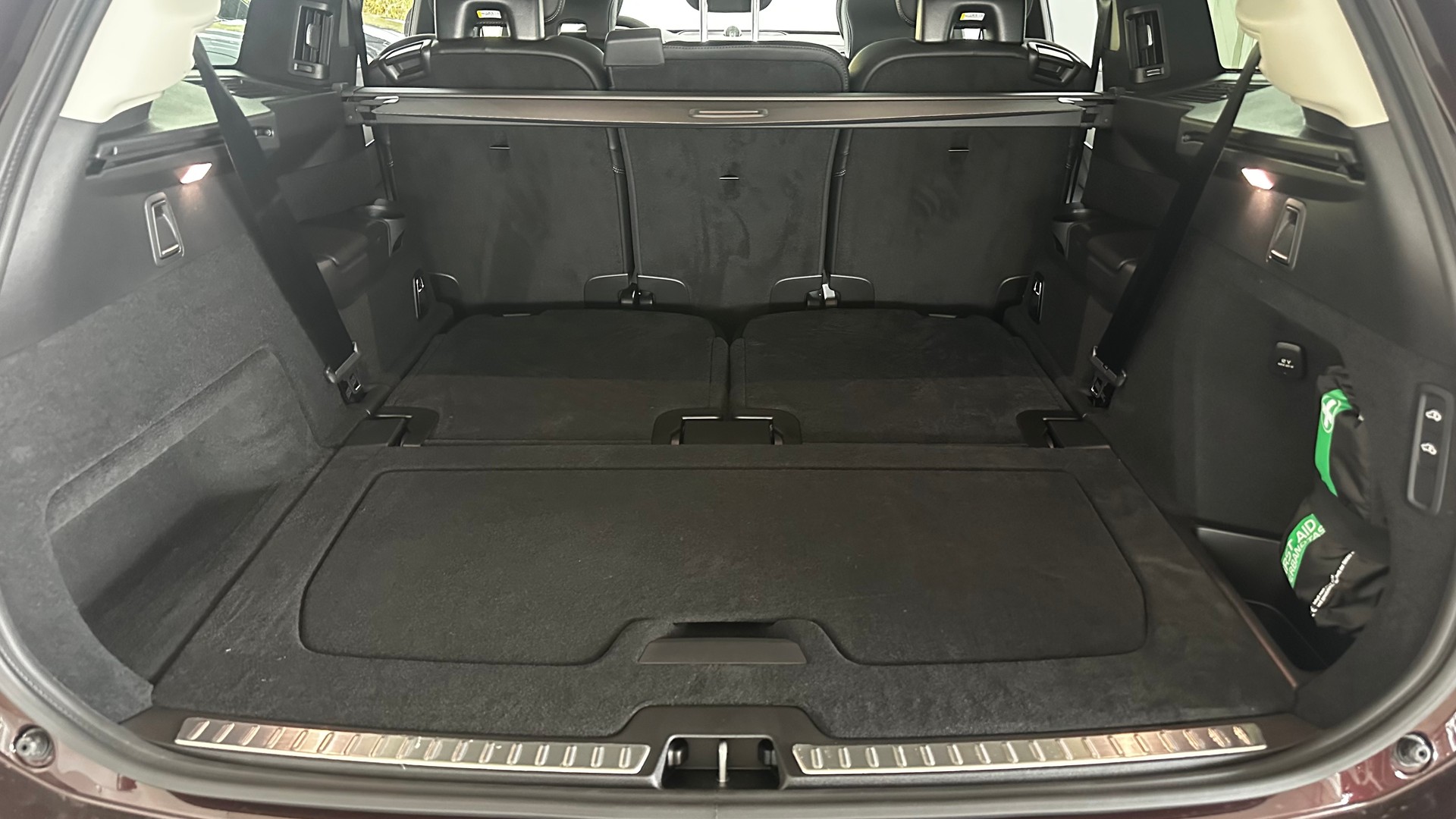 VOLVO XC90 2.0 T8 TE Ultra Dark eAWD-image-6
