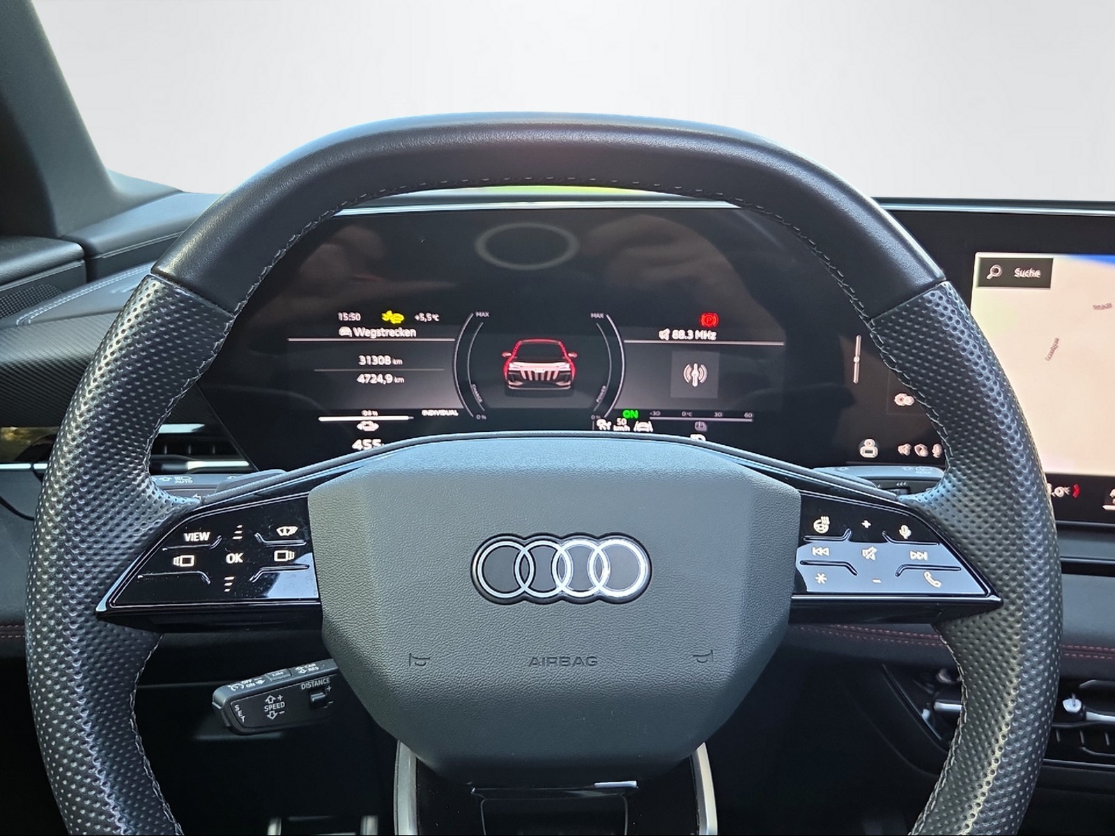 AUDI Q6 e-tron quattro-image-11
