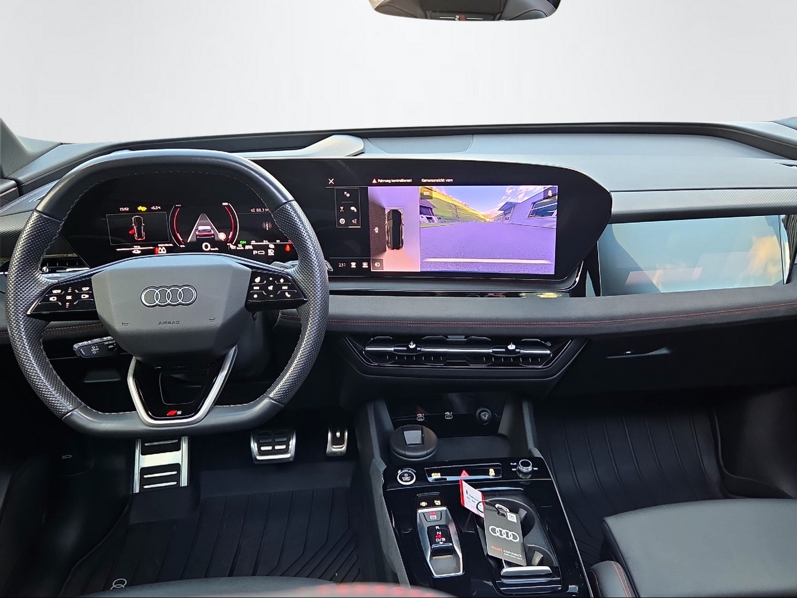 AUDI Q6 e-tron quattro-image-10