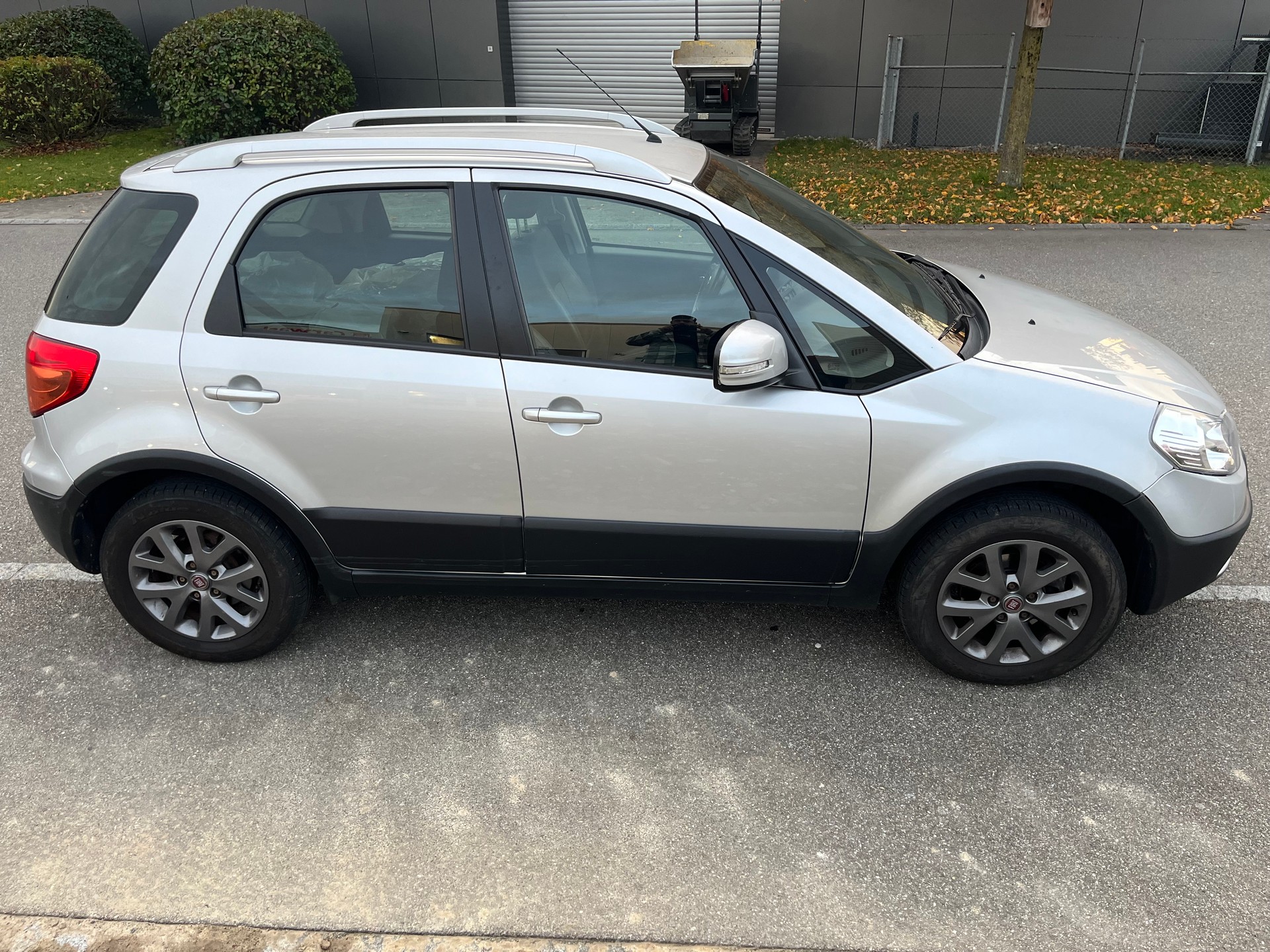 FIAT Sedici 1.6 4WD Emotion-image-2