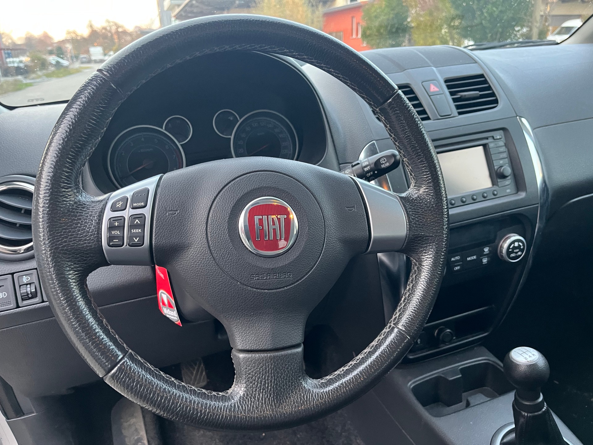 FIAT Sedici 1.6 4WD Emotion-image-7