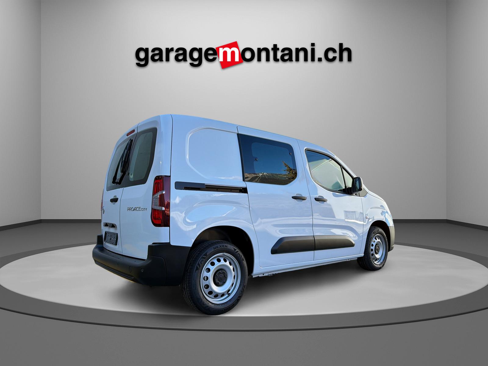 TOYOTA PROACE CITY Van L1 1.5 D Active-image-2