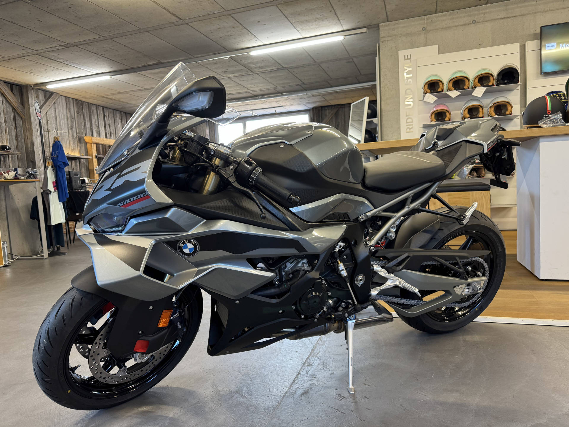 BMW S 1000 RR ABS+DTC-showroom-element-1