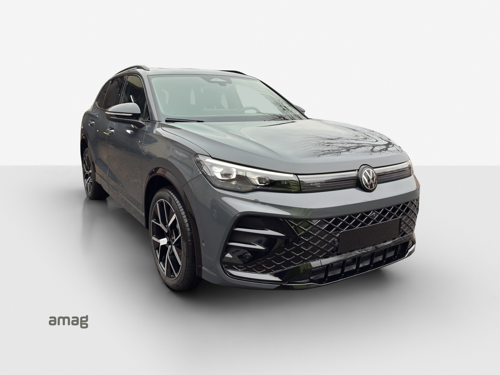 VW Tiguan 2.0 TSI DSG R-Line 4Motion-image-5