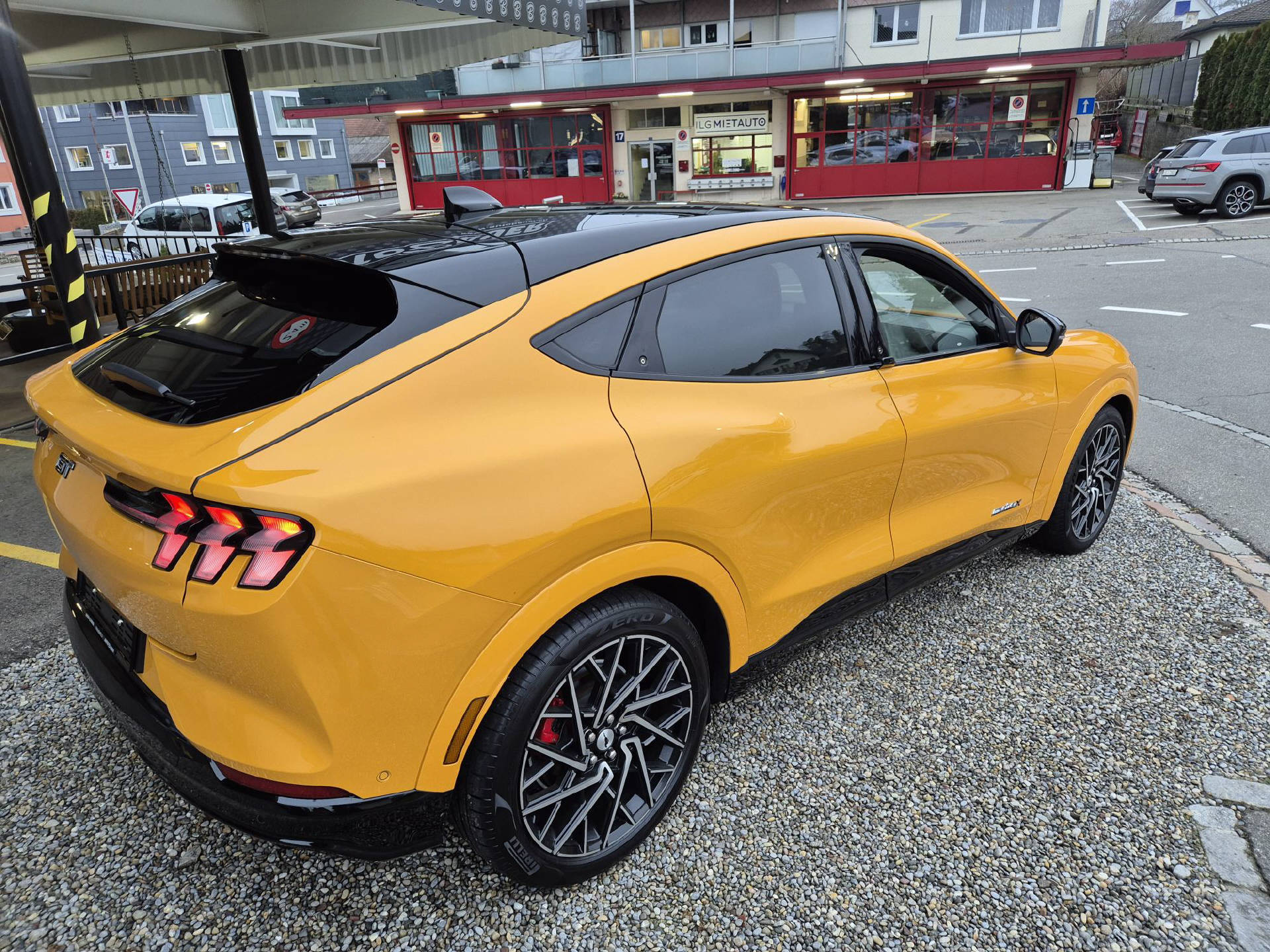 FORD Mustang Mach-E Extended GT 98 kWh AWD-image-7