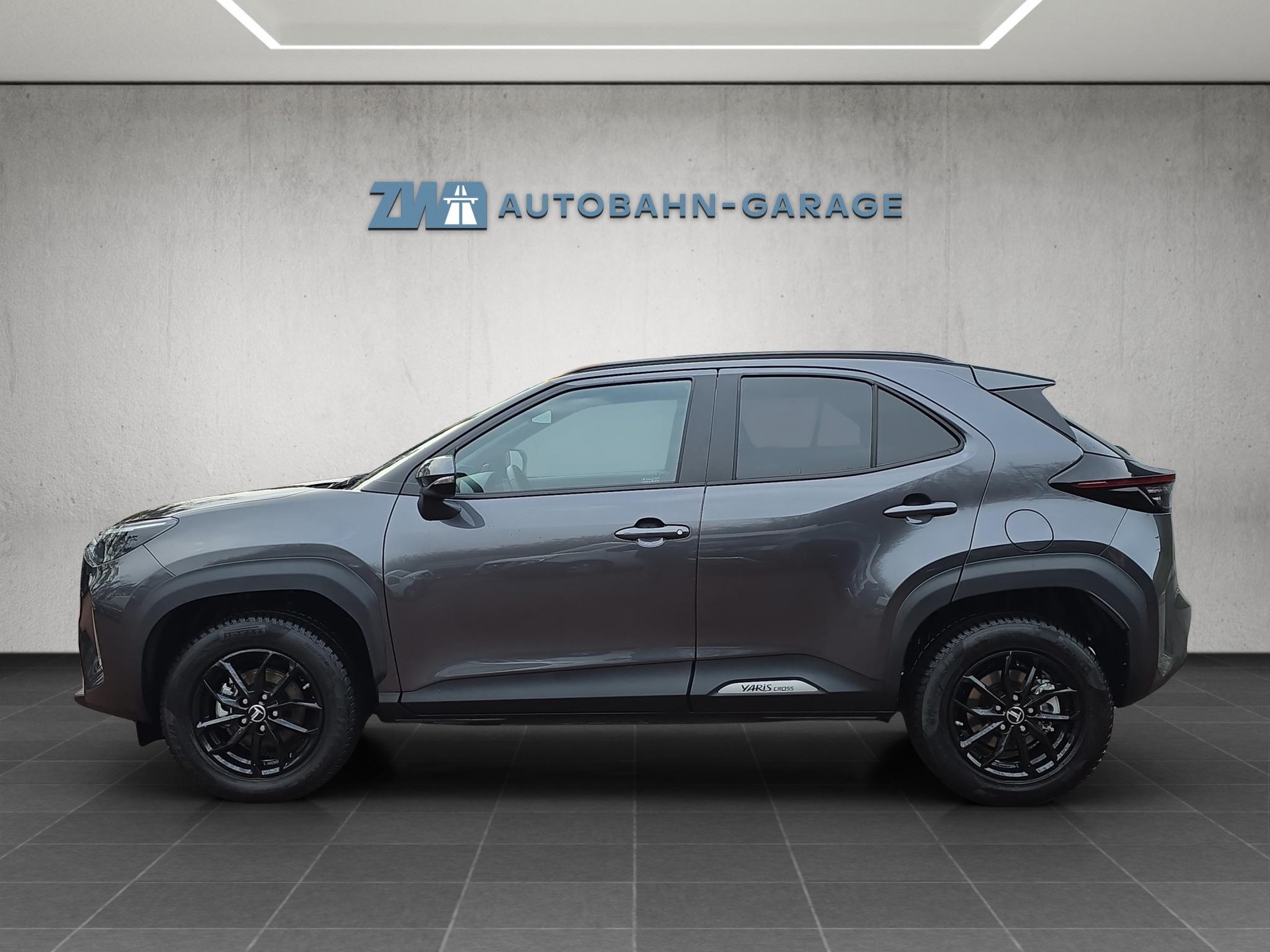TOYOTA Yaris Cross 1.5 VVT-i HSD Trend AWD-i-image-1