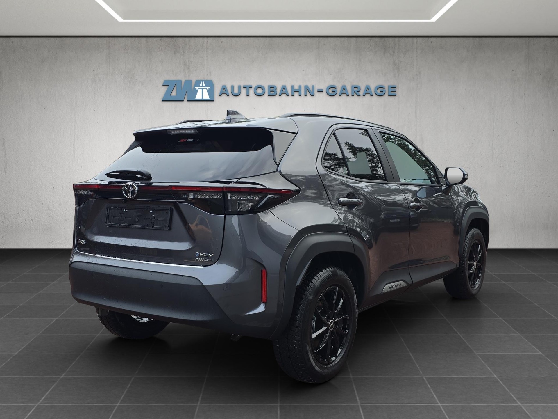 TOYOTA Yaris Cross 1.5 VVT-i HSD Trend AWD-i-image-4