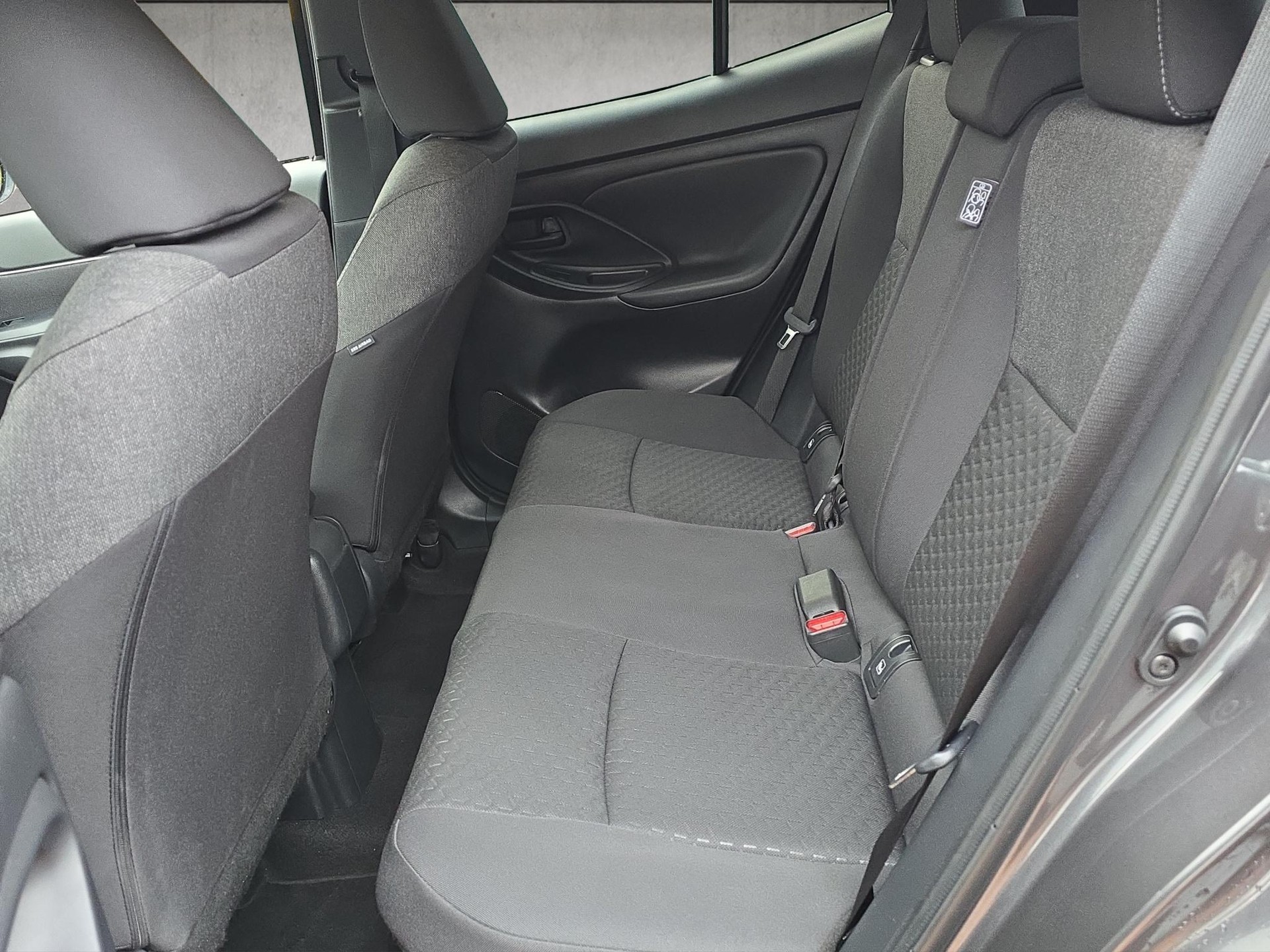 TOYOTA Yaris Cross 1.5 VVT-i HSD Trend AWD-i-image-12