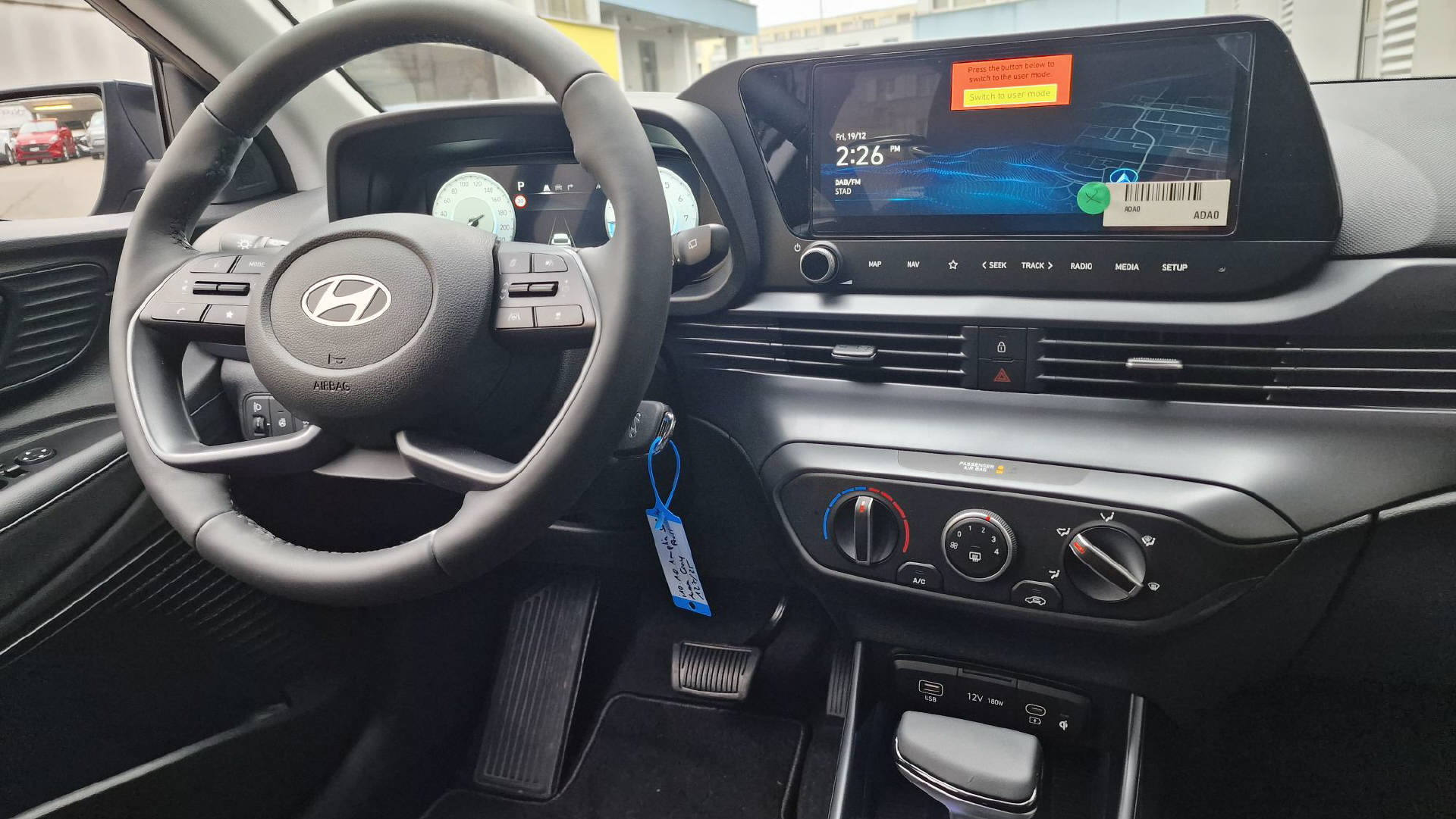 HYUNDAI i20 1.0 T-GDi Amplia Safety Pack.-image-12