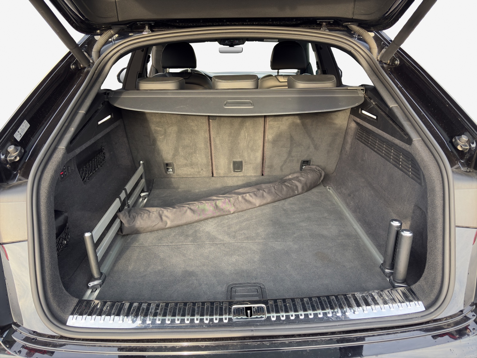 AUDI SQ8 50 TDI quattro tiptronic-image-12