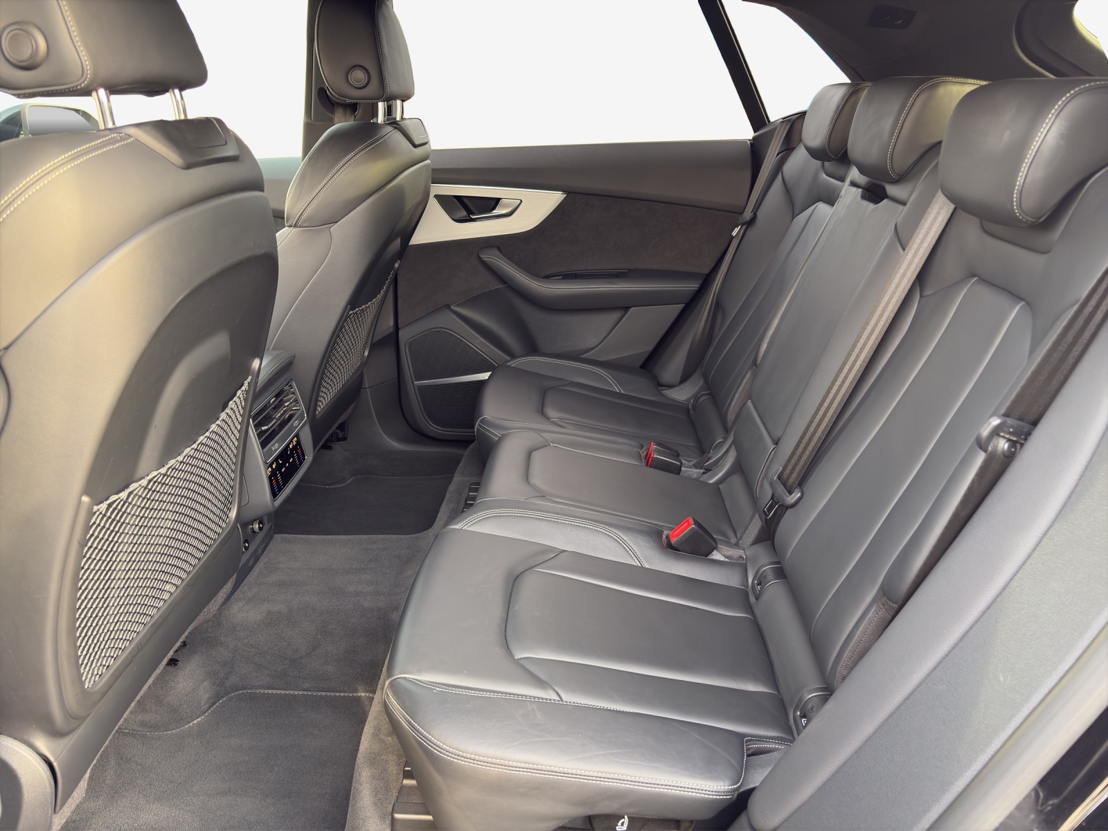 AUDI SQ8 50 TDI quattro tiptronic-image-11
