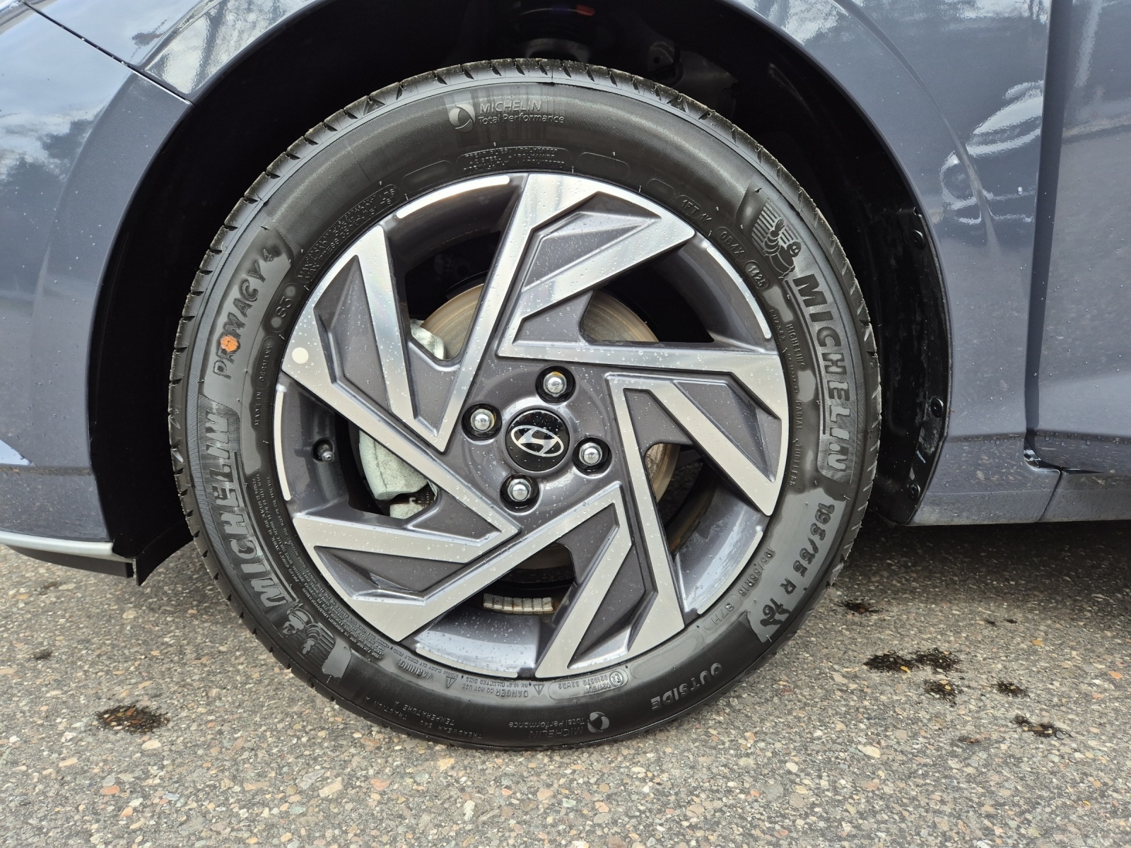 HYUNDAI i20 1.0 T-GDi Amplia-image-11