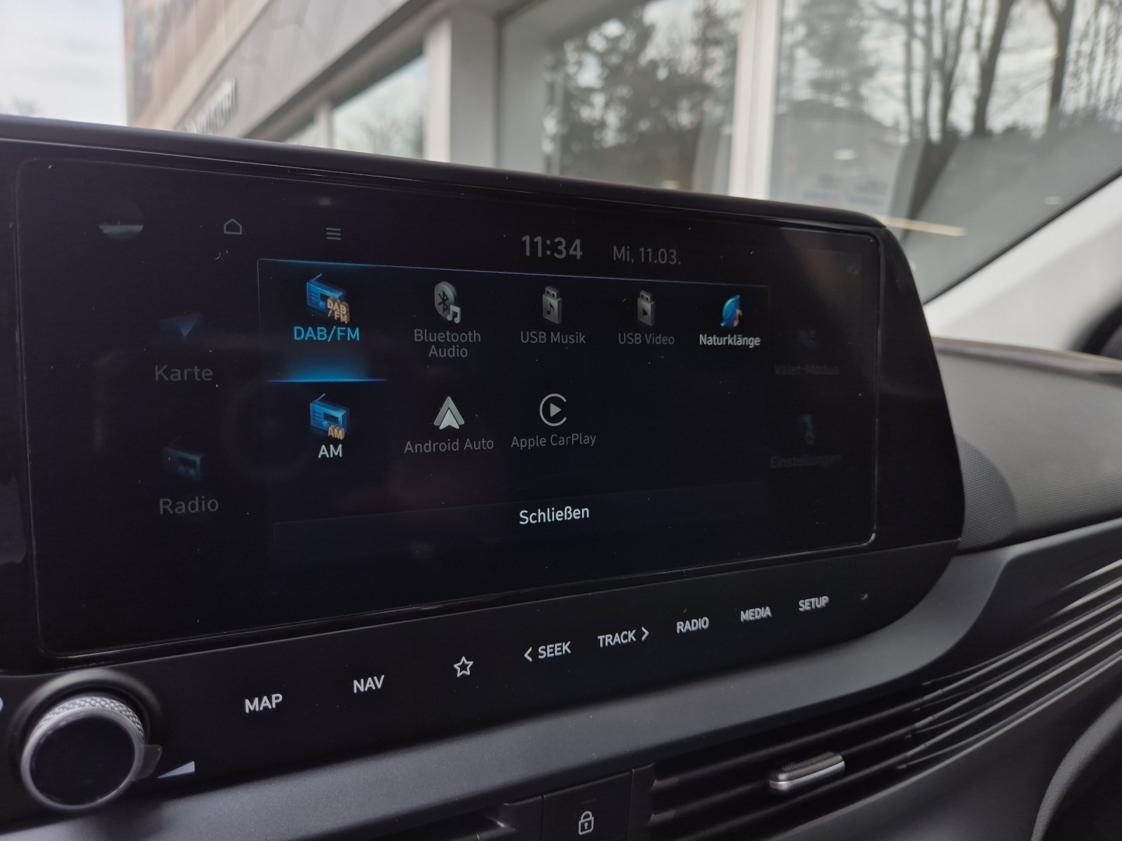 HYUNDAI i20 1.0 T-GDi Amplia-image-10