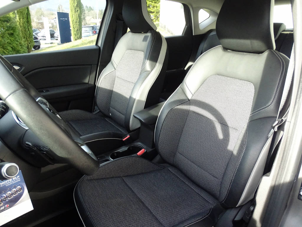RENAULT Captur 1.3 TCe 140 Intens EDC-image-4