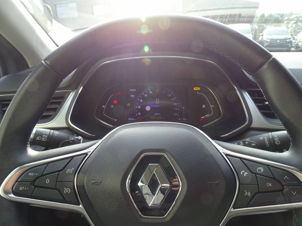 RENAULT Captur 1.3 TCe 140 Intens EDC-image-8