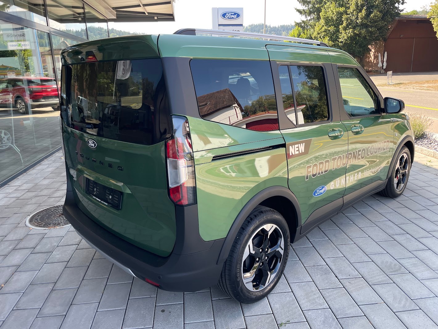 FORD TOURNEO COURIERier 1.0 EcoBoost Active-showroom-element-1