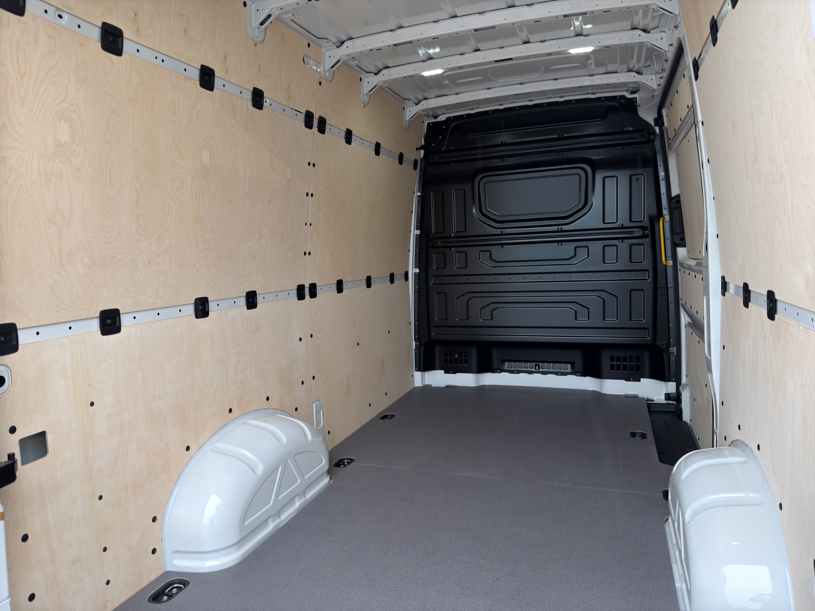 VW Crafter 35 2.0 TDI Entry L3-image-13