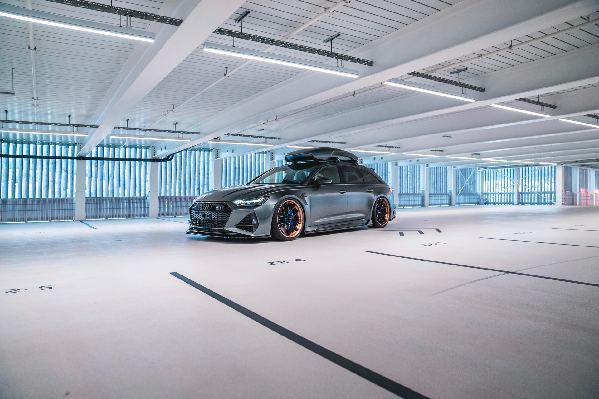 AUDI RS6 Avant 4.0 TFSI V8 Performance quattro-image-0