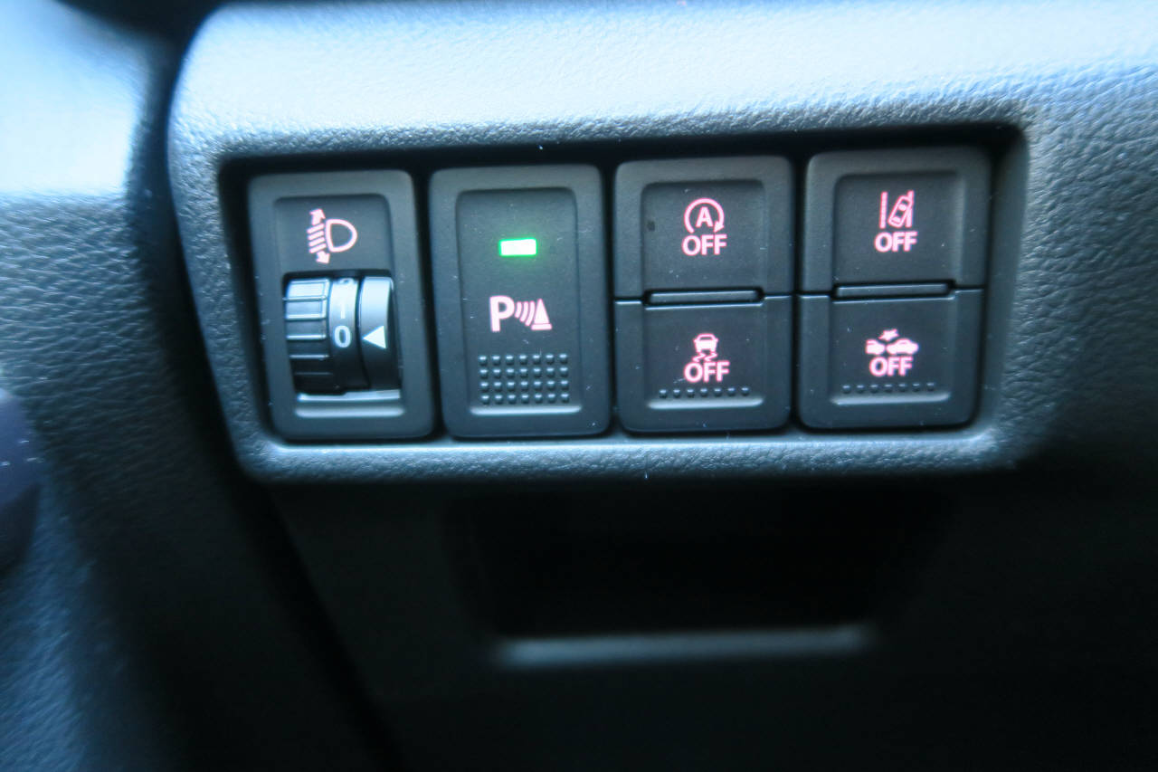 SUZUKI S-Cross 1.4 T Sakura Top Hybrid 4x4-image-11