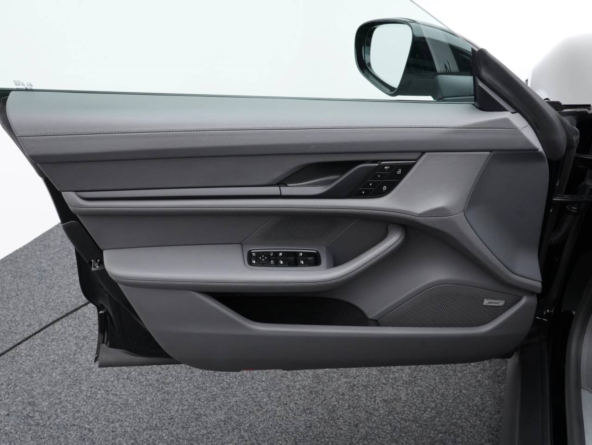 PORSCHE Taycan 4S-image-20