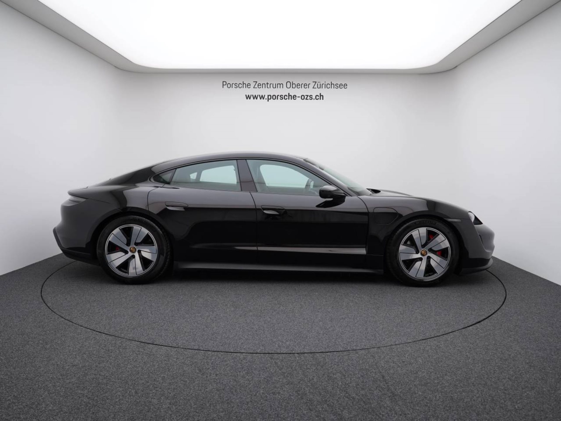 PORSCHE Taycan 4S-image-7