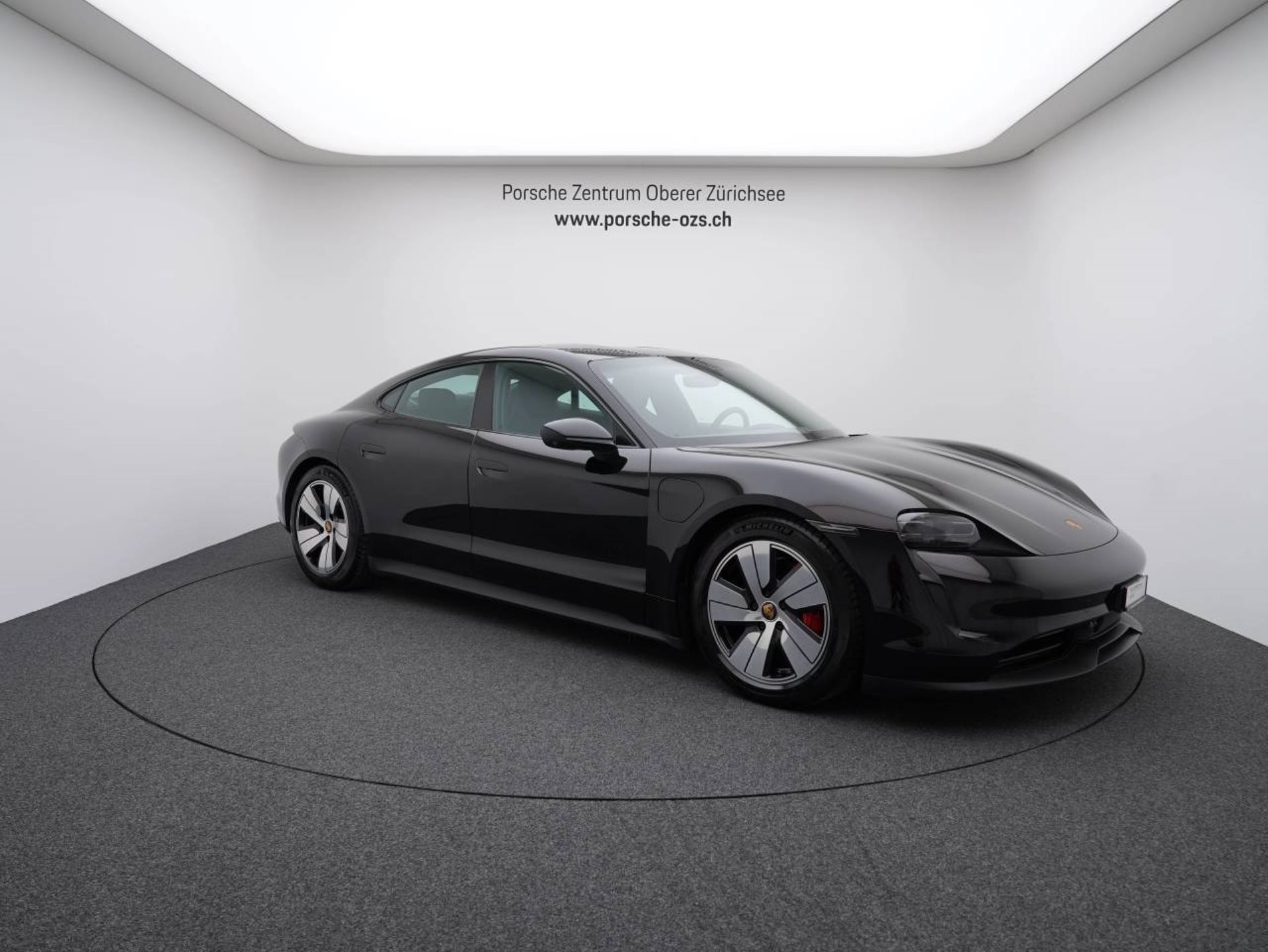 PORSCHE Taycan 4S-image-8