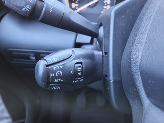 CITROEN C3 Aircross 1.2i PT Fe Pa-image-8