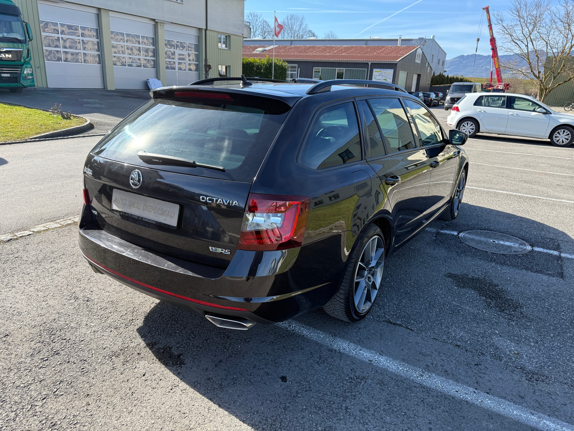 SKODA Octavia Combi 2.0 TDI RS 4x4 DSG-image-4