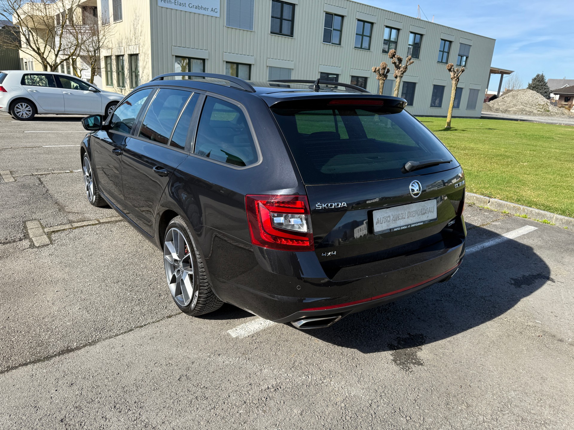 SKODA Octavia Combi 2.0 TDI RS 4x4 DSG-image-6