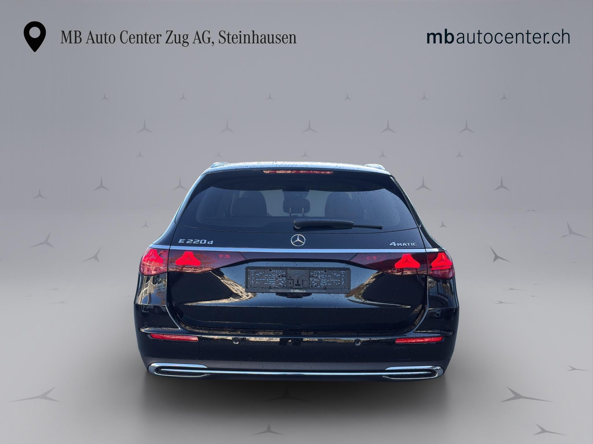 MERCEDES-BENZ E 220 d Exclusive 4matic Kombi-image-4