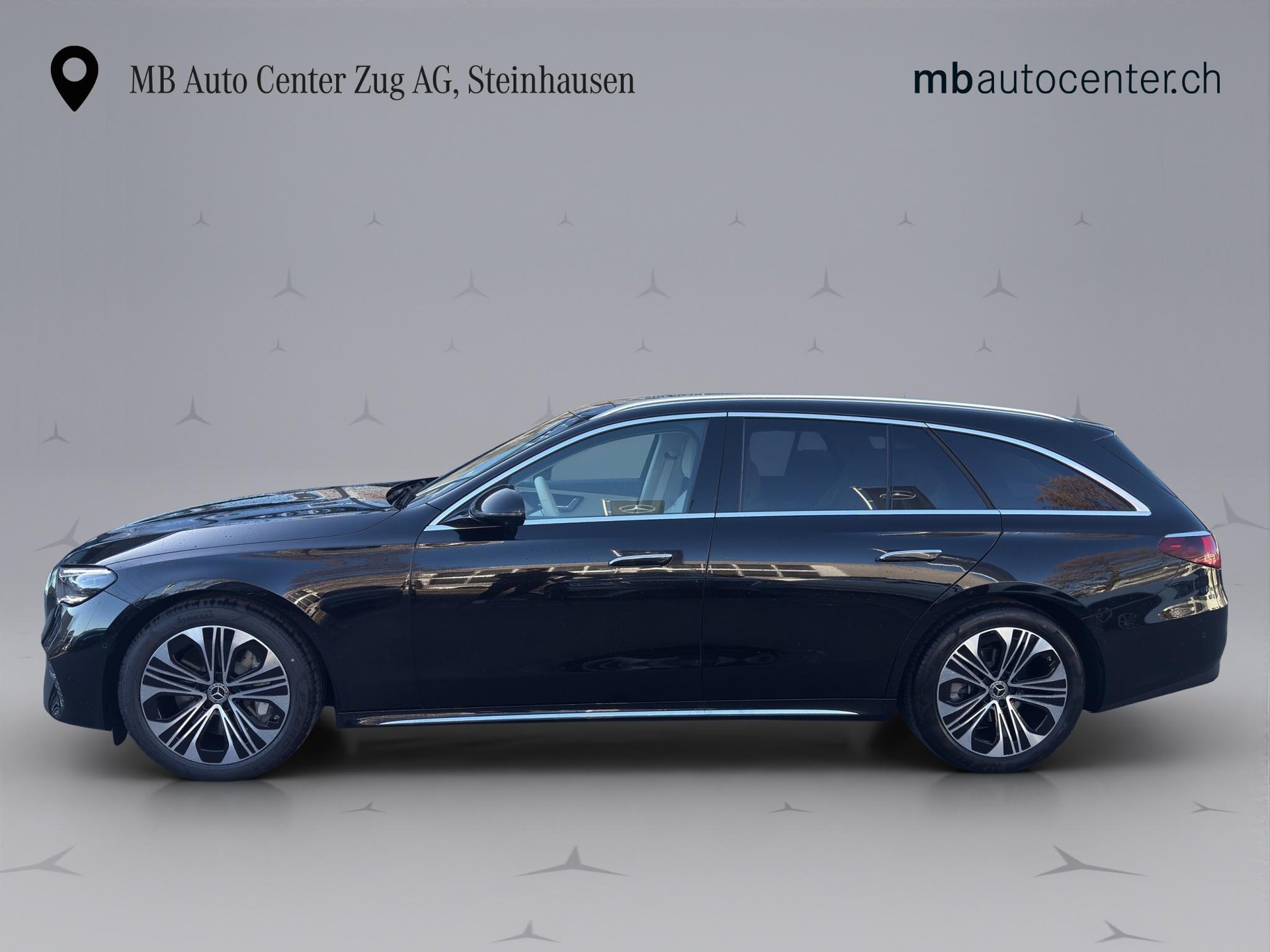MERCEDES-BENZ E 220 d Exclusive 4matic Kombi-image-1