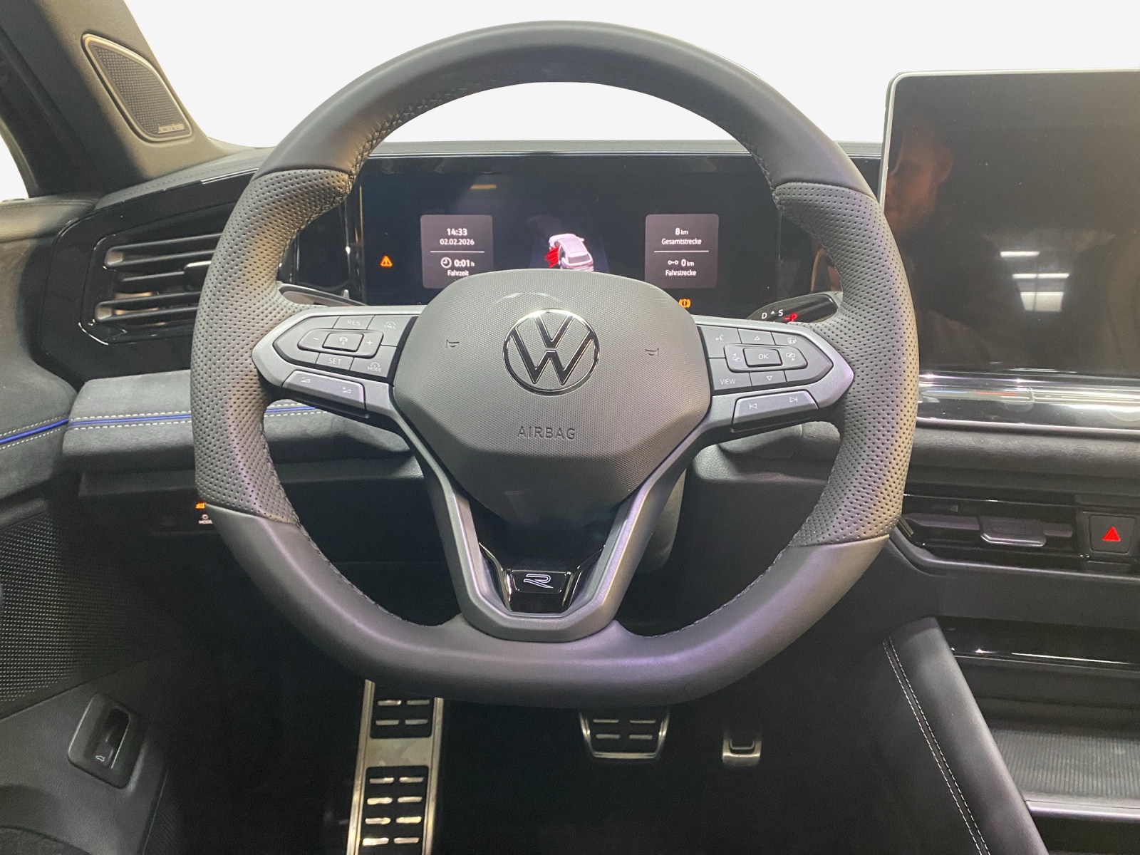 VW Tiguan 2.0 TSI DSG R-Line 4Motion-image-9
