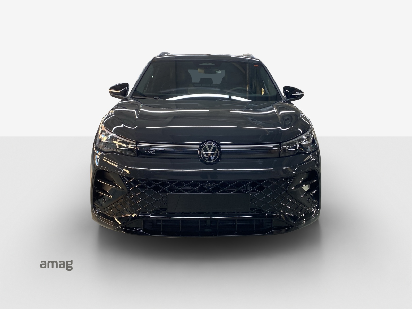 VW Tiguan 2.0 TSI DSG R-Line 4Motion-image-6