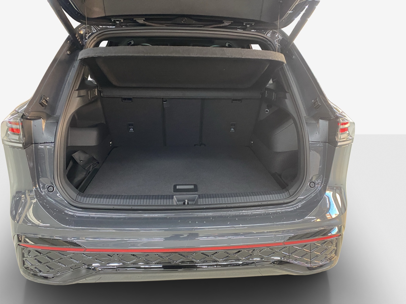 VW Tiguan 2.0 TSI DSG R-Line 4Motion-image-12