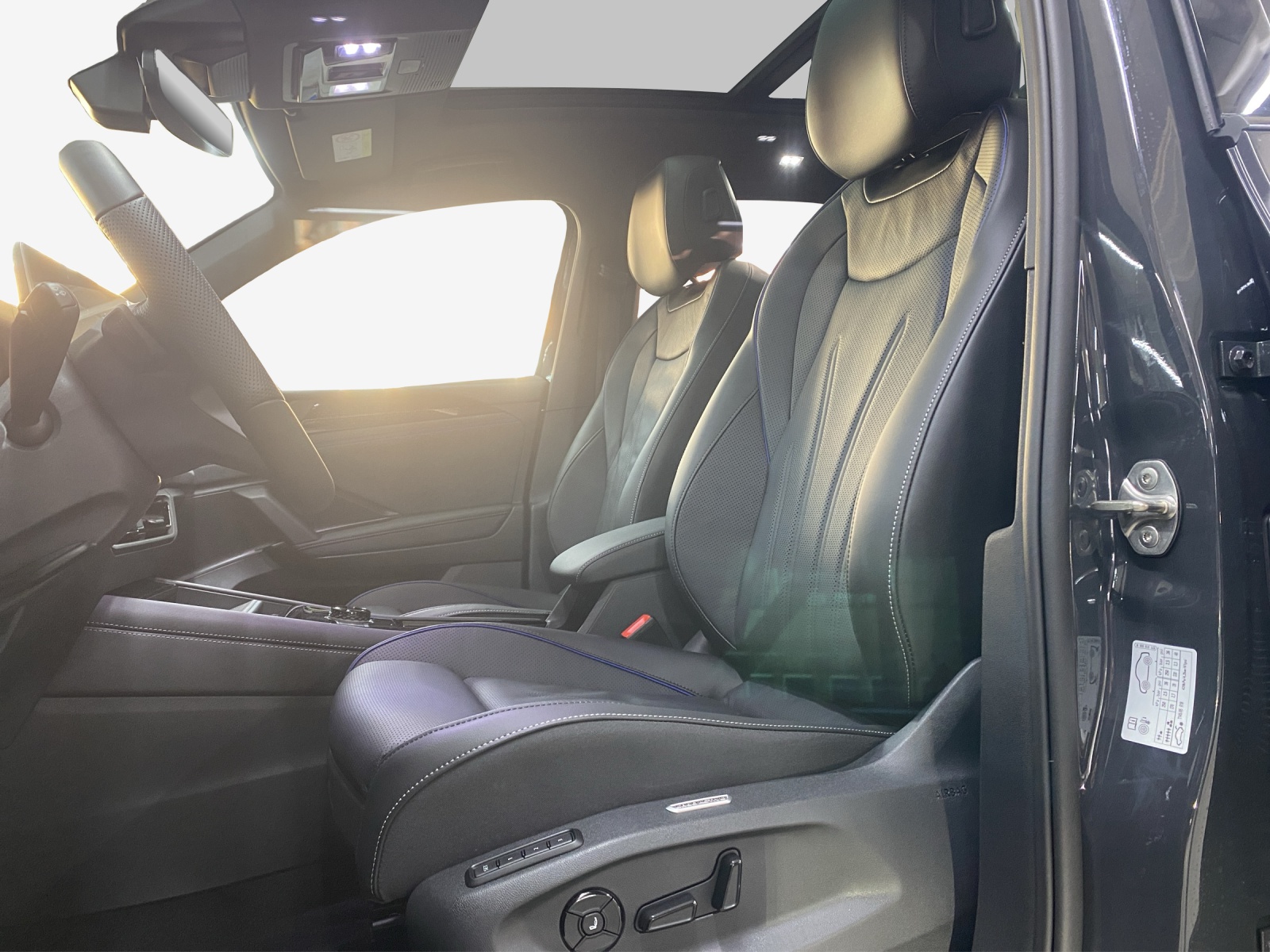 VW Tiguan 2.0 TSI DSG R-Line 4Motion-image-7