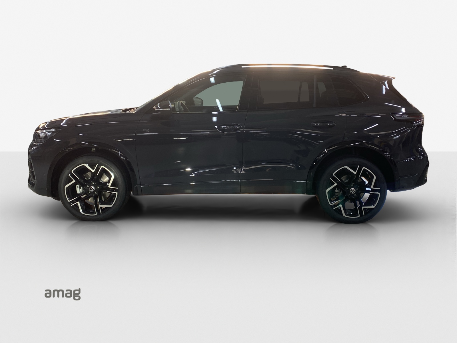 VW Tiguan 2.0 TSI DSG R-Line 4Motion-image-1