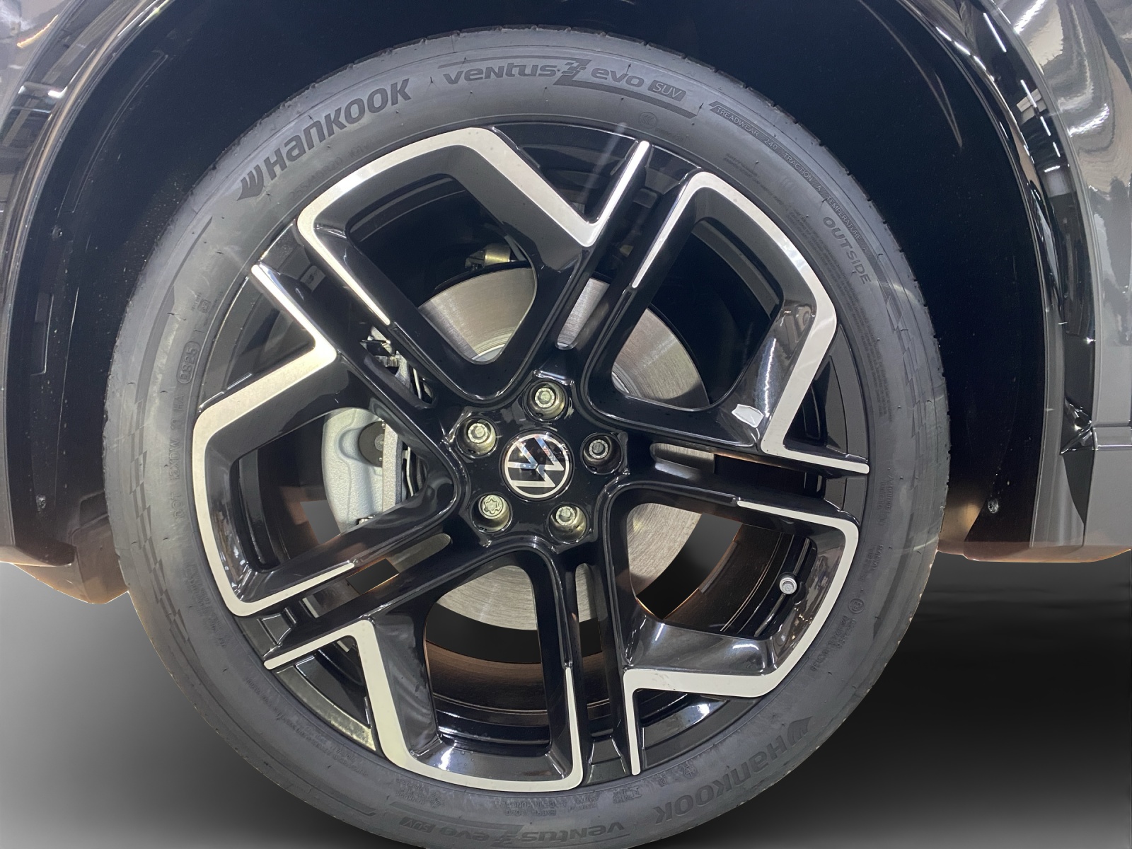 VW Tiguan 2.0 TSI DSG R-Line 4Motion-image-15