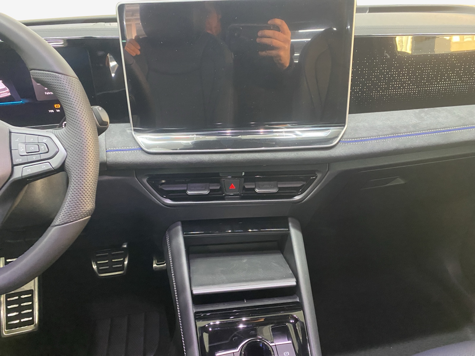 VW Tiguan 2.0 TSI DSG R-Line 4Motion-image-10