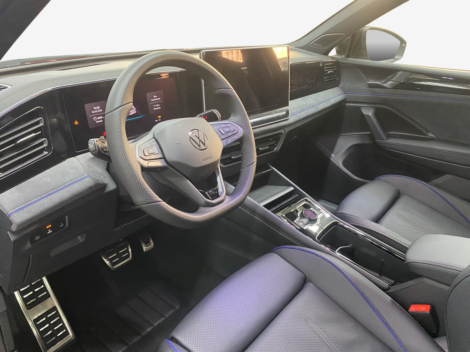 VW Tiguan 2.0 TSI DSG R-Line 4Motion-image-14