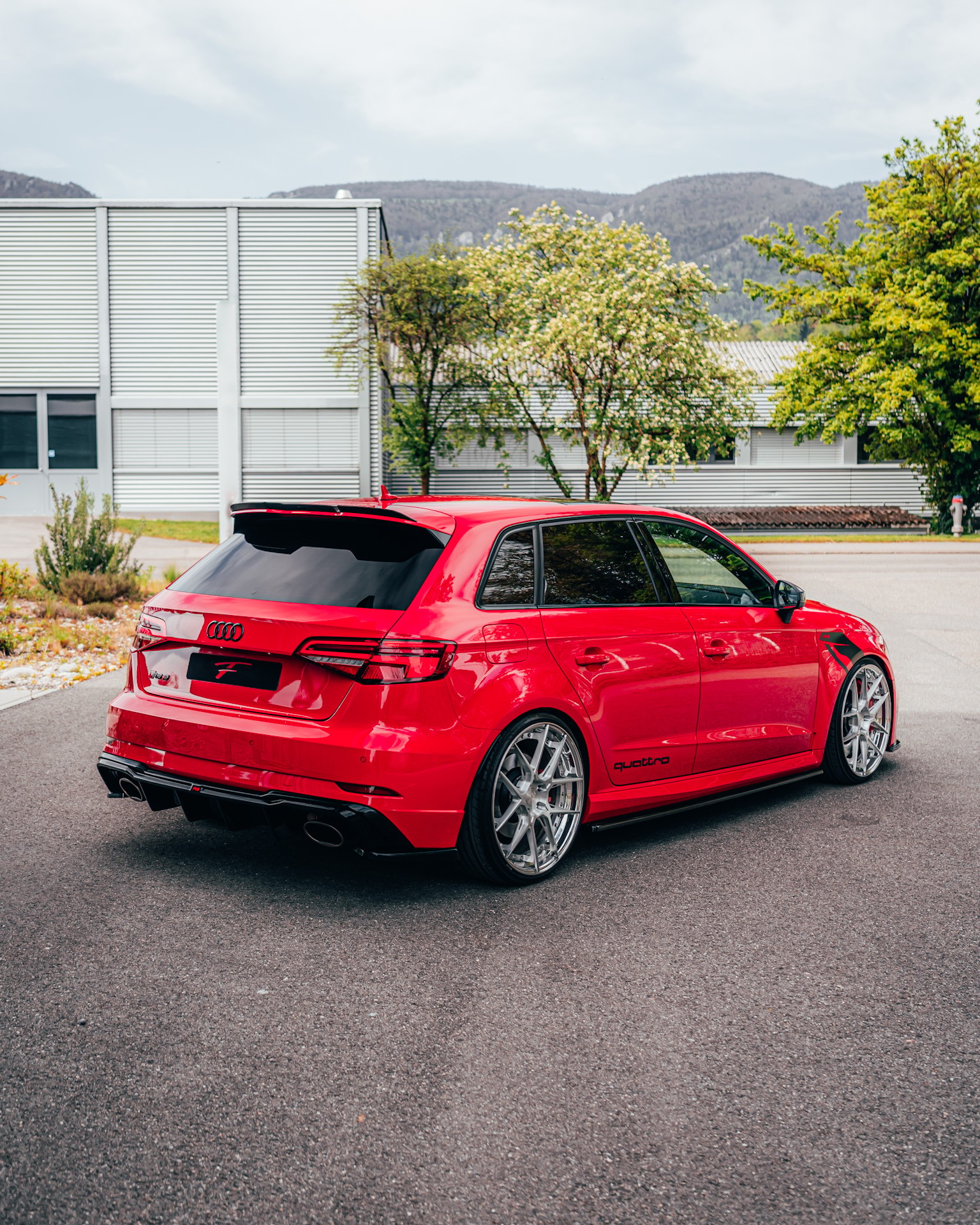 AUDI RS3 Sportback 2.5 TSI quattro S-tronic-image-8