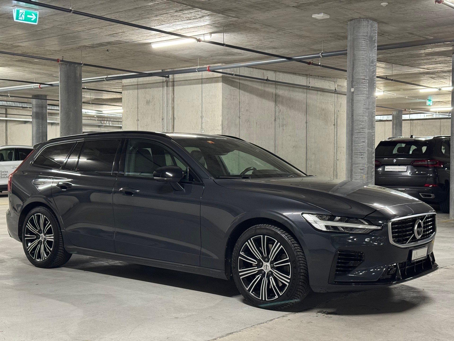 VOLVO V60 T8 eAWD Twin Engine R-Design Geartronic-image-0