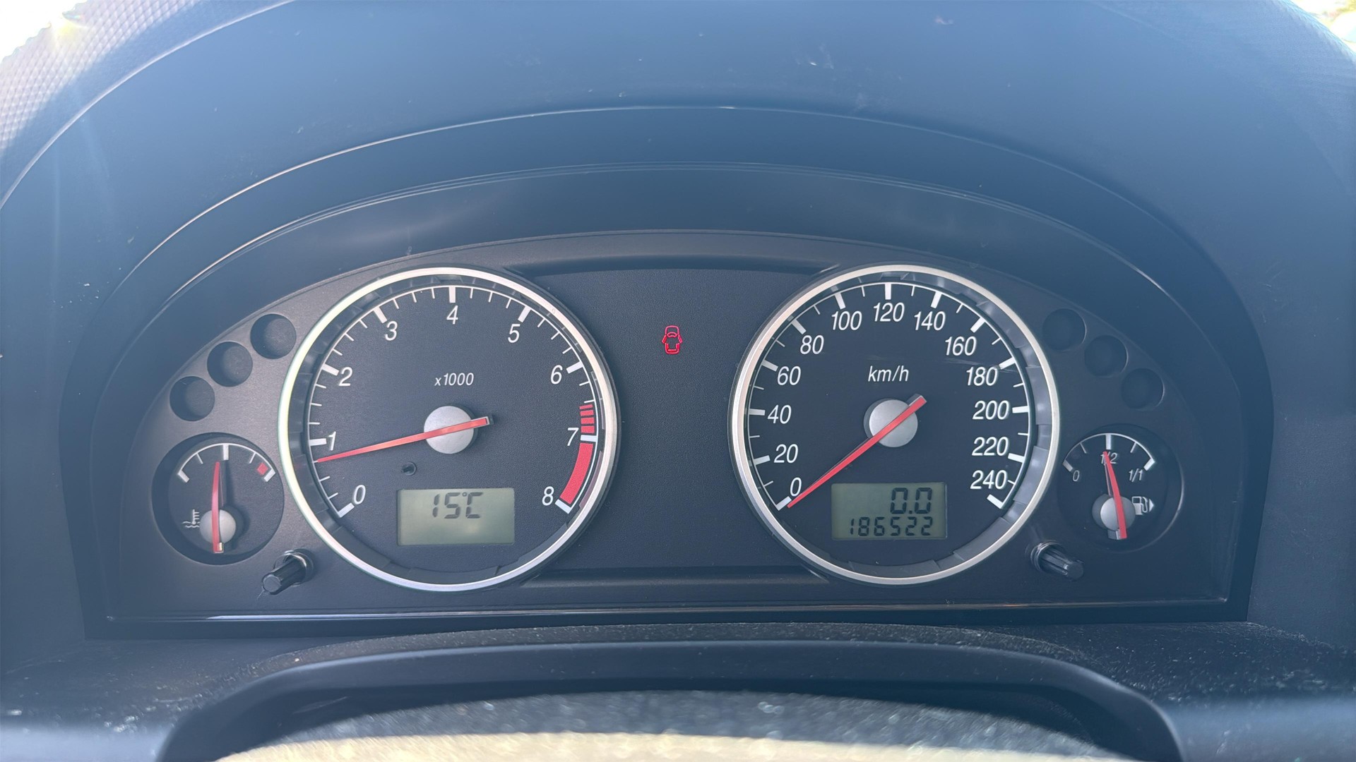 FORD Mondeo 2.0i 16V Trend-image-16