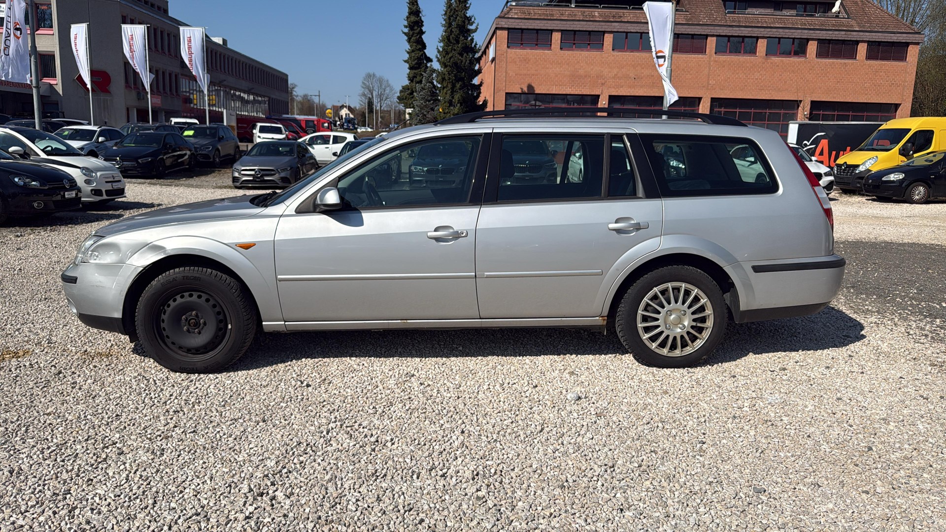 FORD Mondeo 2.0i 16V Trend-showroom-element-2