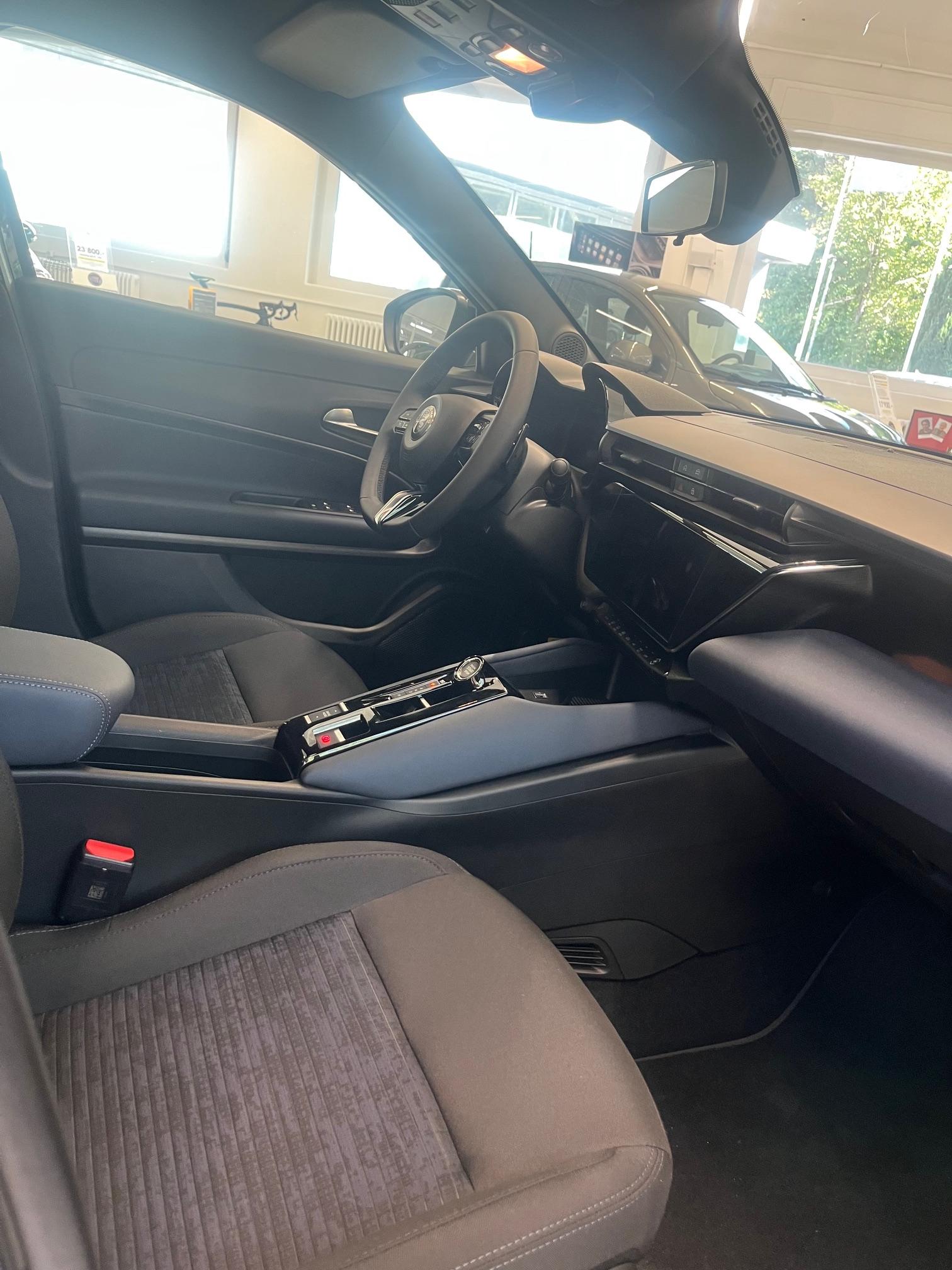 ALFA ROMEO Junior 1.2 48V Hybrid Junior-image-10